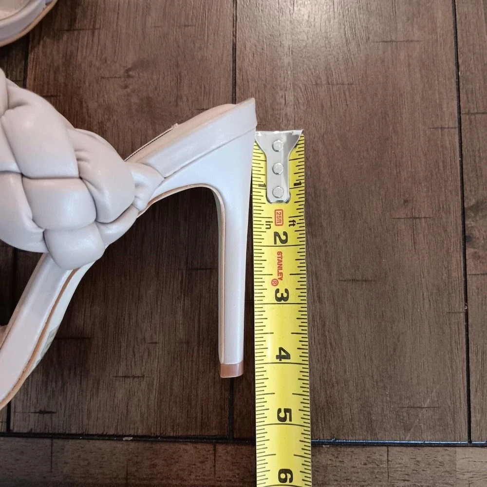Steve Madden Kenley Heels Womens Sz 6M Open Toe Pump Braided Strap Taupe NWOB